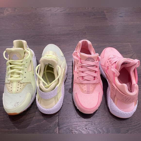 Set of TWO Nike Huarache Run SE Prism Pink/White & Green Size 4.5 Y - 6.5 Women - Picture 4 of 5